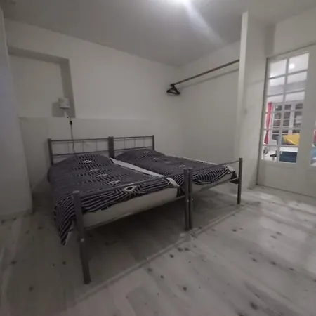 Papillon Apartment